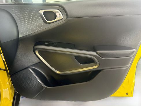Used 2020 Kia Soul EX w/ Option Group 015 FWD image 31