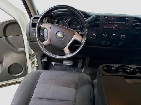 Used 2012 Chevrolet Silverado 1500 LT AWD/4WD image 21