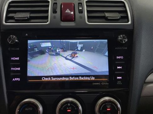 Used 2016 Subaru Forester 2.5i Limited AWD/4WD image 12