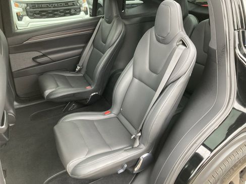 Used 2024 Tesla Model X image 27