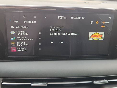 Used 2025 Hyundai Palisade SEL FWD image 13