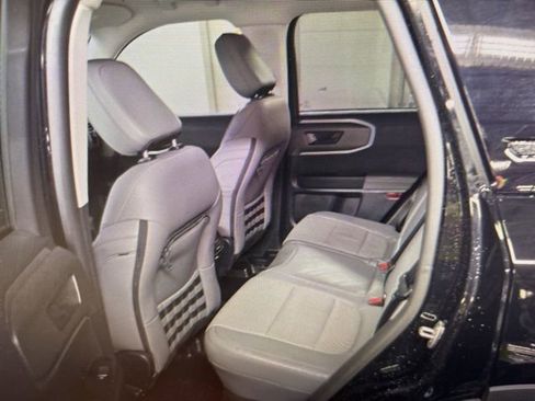 Used 2025 Ford Bronco Sport Badlands image 22
