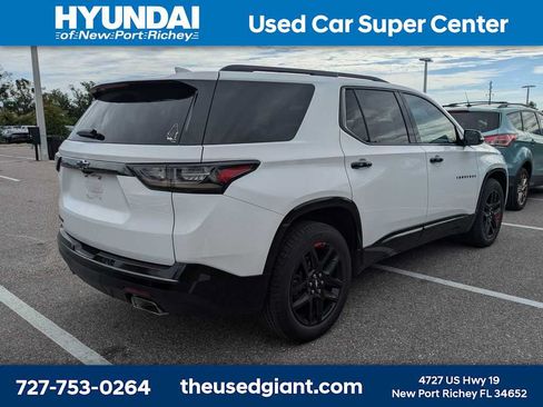 Used 2018 Chevrolet Traverse Premier w/ Redline Edition FWD image 2