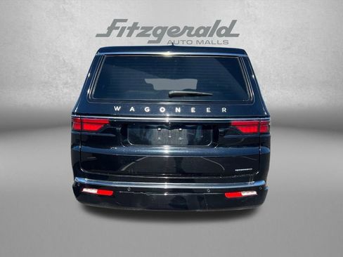 Used 2024 Jeep Wagoneer Series III AWD/4WD image 6