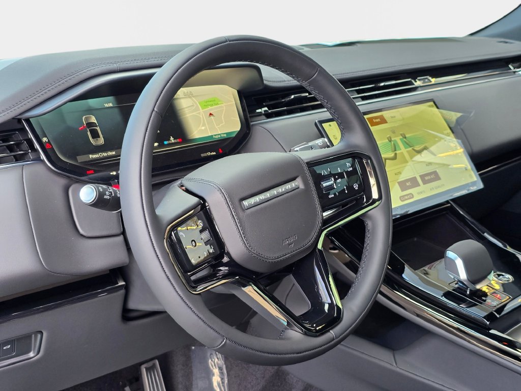 New 2026 Land Rover Range Rover Sport Dynamic SE AWD/4WD image 15