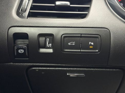 Used 2019 Chevrolet Impala Premier FWD image 23