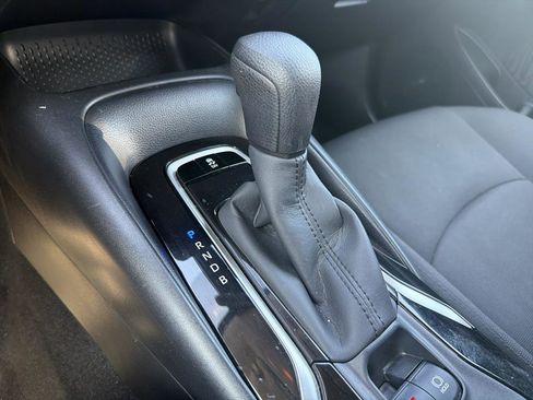 Used 2021 Toyota Corolla LE w/ Carpet Mat Package (TMS) FWD image 22