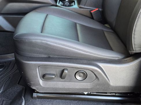 Used 2025 Chevrolet Colorado Trail Boss image 13