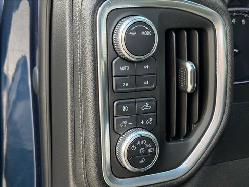 Used 2021 GMC Sierra 1500 SLT AWD/4WD image 10