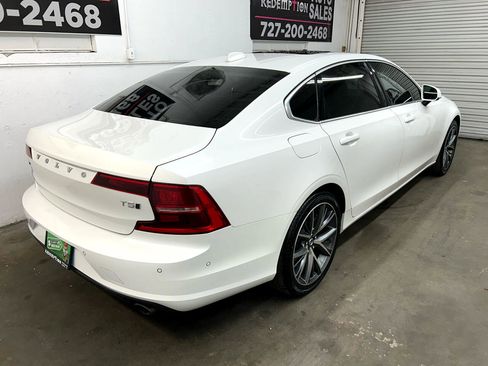 Used 2018 Volvo S90 T5 Momentum w/ Convenience Package image 10