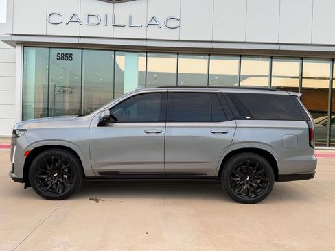 Used 2023 Cadillac Escalade Sport Platinum w/ LPO, ONYX Package AWD/4WD image 2