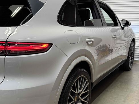 Used 2020 Porsche Cayenne E-Hybrid AWD/4WD image 74