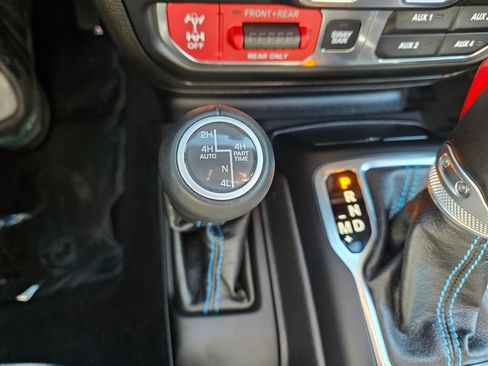 Used 2023 Jeep Wrangler Unlimited Rubicon 4xe w/ Cold Weather Group AWD/4WD image 26