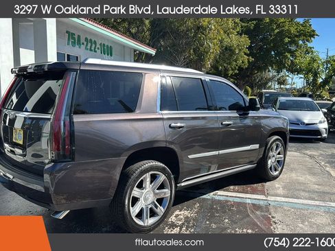 Used 2015 Cadillac Escalade Premium RWD image 11