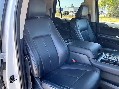 Used 2024 Ford Expedition Max XLT AWD/4WD image 7