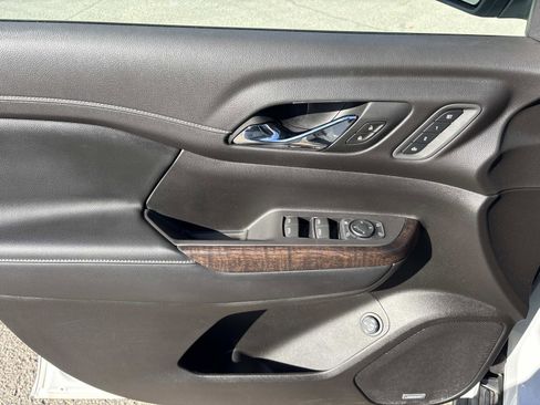 Certified 2020 GMC Acadia Denali w/ Denali Ultimate Package image 12