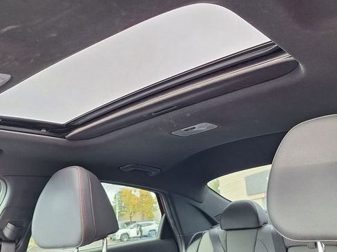 Certified 2021 Hyundai Elantra N Line image 19
