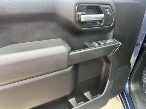 Used 2021 Chevrolet Silverado 1500 Custom AWD/4WD image 13
