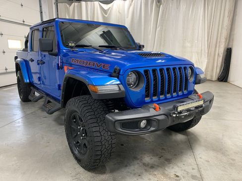 Used 2021 Jeep Gladiator Mojave AWD/4WD image 2
