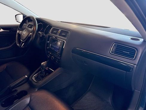 Used 2017 Volkswagen Jetta SEL image 29
