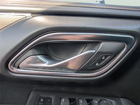 Used 2023 GMC Yukon AT4 w/ Technology Package image 27