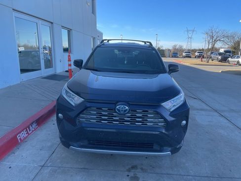 Used 2021 Toyota RAV4 XSE image 2
