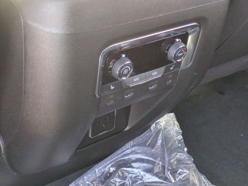 New 2026 Chevrolet Tahoe Premier image 21