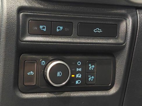 Used 2021 Ford F150 Lariat w/ Equipment Group 502A High AWD/4WD image 52
