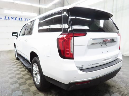 Used 2024 GMC Yukon XL SLT image 5