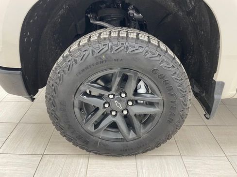 New 2026 Chevrolet Silverado 1500 Custom Trail Boss w/ Dark Appearance Package image 6