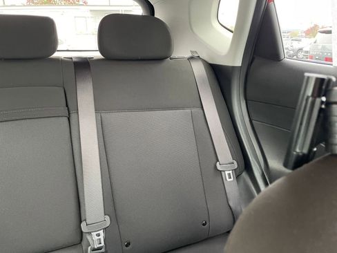 Used 2025 Hyundai Kona SEL image 31