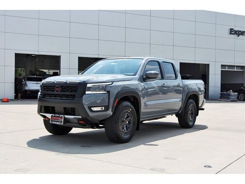 New 2025 Nissan Frontier PRO-4X w/ Interior Protection Package image 2