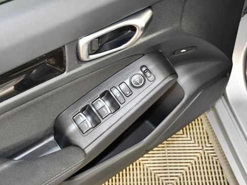 Certified 2023 Honda Civic EX image 24