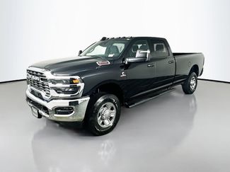 New 2026 RAM 2500 Tradesman AWD/4WD video 3