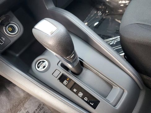 New 2025 Nissan Kicks Play S image 20