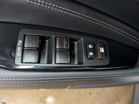 Used 2015 Lexus LS 460 AWD image 15