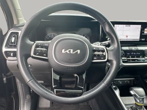 Used 2023 Kia Sorento S w/ Panoramic Sunroof Package FWD image 19