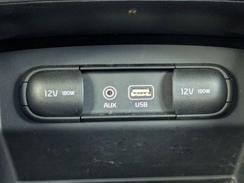 Used 2019 Kia Sorento LX image 25