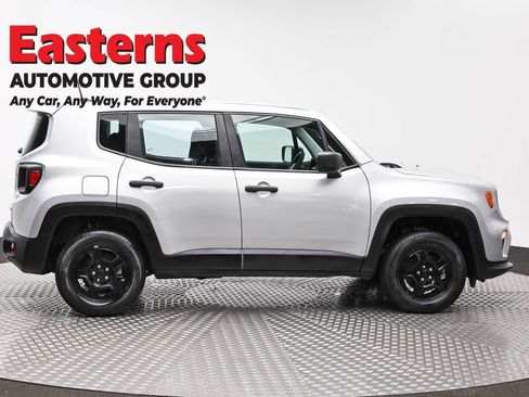 Used 2021 Jeep Renegade Sport image 4