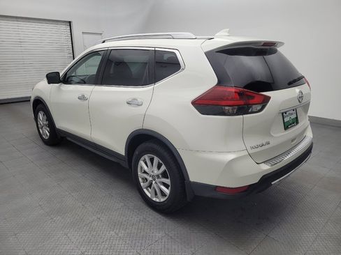 Used 2018 Nissan Rogue SV w/ Sun & Sound Touring Package FWD image 5