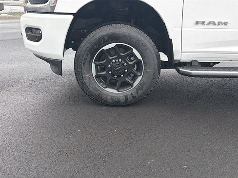 New 2026 RAM 3500 Laramie w/ Towing Technology Group AWD/4WD image 32