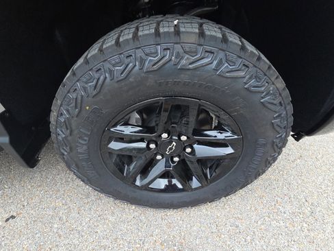 New 2026 Chevrolet Silverado 1500 Custom Trail Boss AWD/4WD image 11