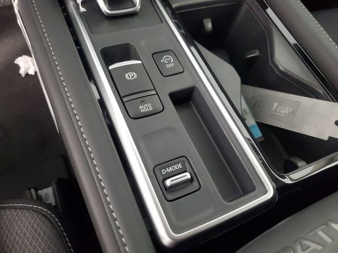 New 2026 Nissan Pathfinder SV FWD image 17