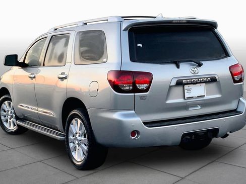 Used 2020 Toyota Sequoia Platinum RWD image 11