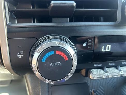 Certified 2024 Toyota Tacoma TRD Off-Road w/ TRD Off Road Upgrade Package AWD/4WD image 24