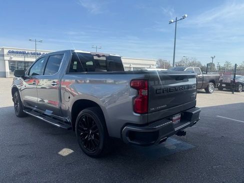 Used 2020 Chevrolet Silverado 1500 High Country w/ Technology Package image 15
