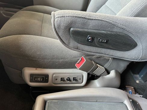 Used 2018 GMC Savana 2500 w/ Enhanced Convenience Package image 29