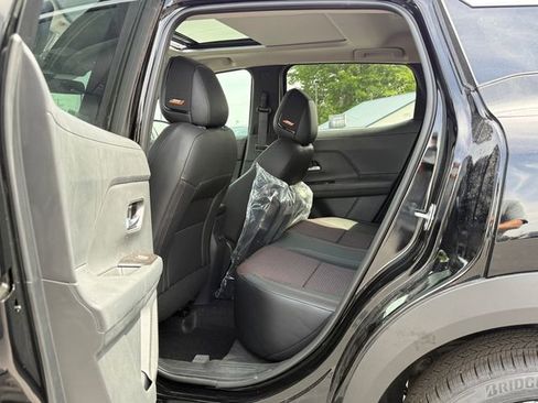 Certified 2026 Nissan Kicks SR w/ SR Premium Package FWD image 13
