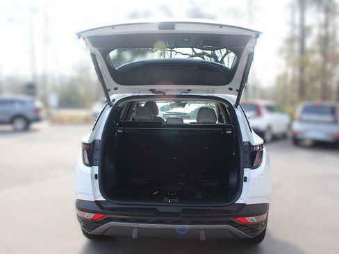 Used 2023 Hyundai Tucson Limited image 8