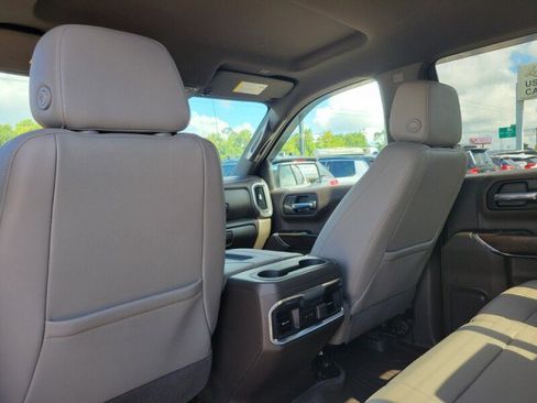 Used 2022 GMC Sierra 1500 SLT AWD/4WD image 26